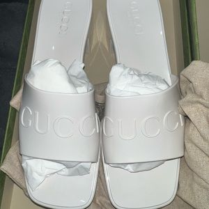 BRAND NEW GUCCI HEELS